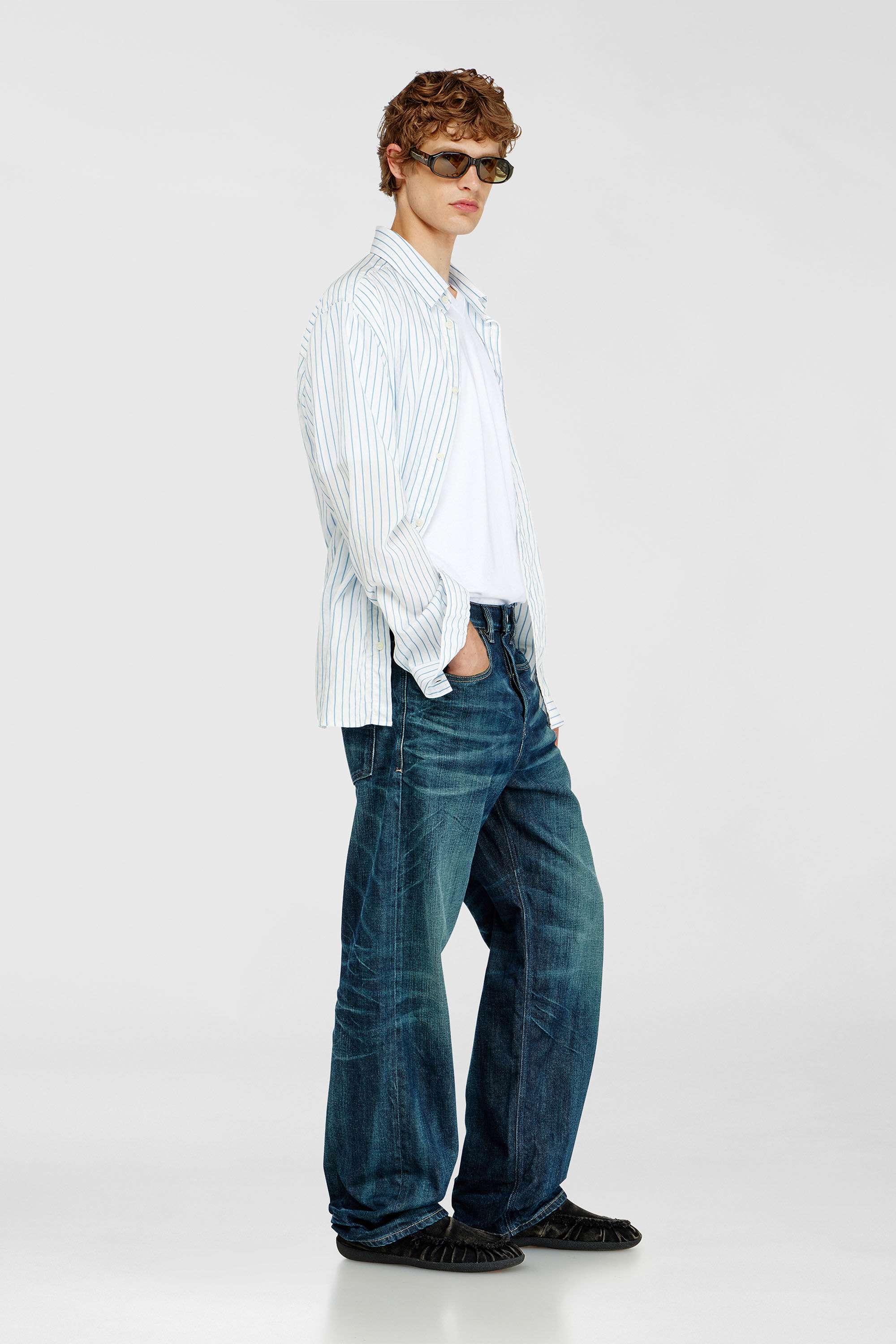 Diesel - Man's Relaxed Jeans 2001 D-Macro 09Q04, Dark Blue - 1