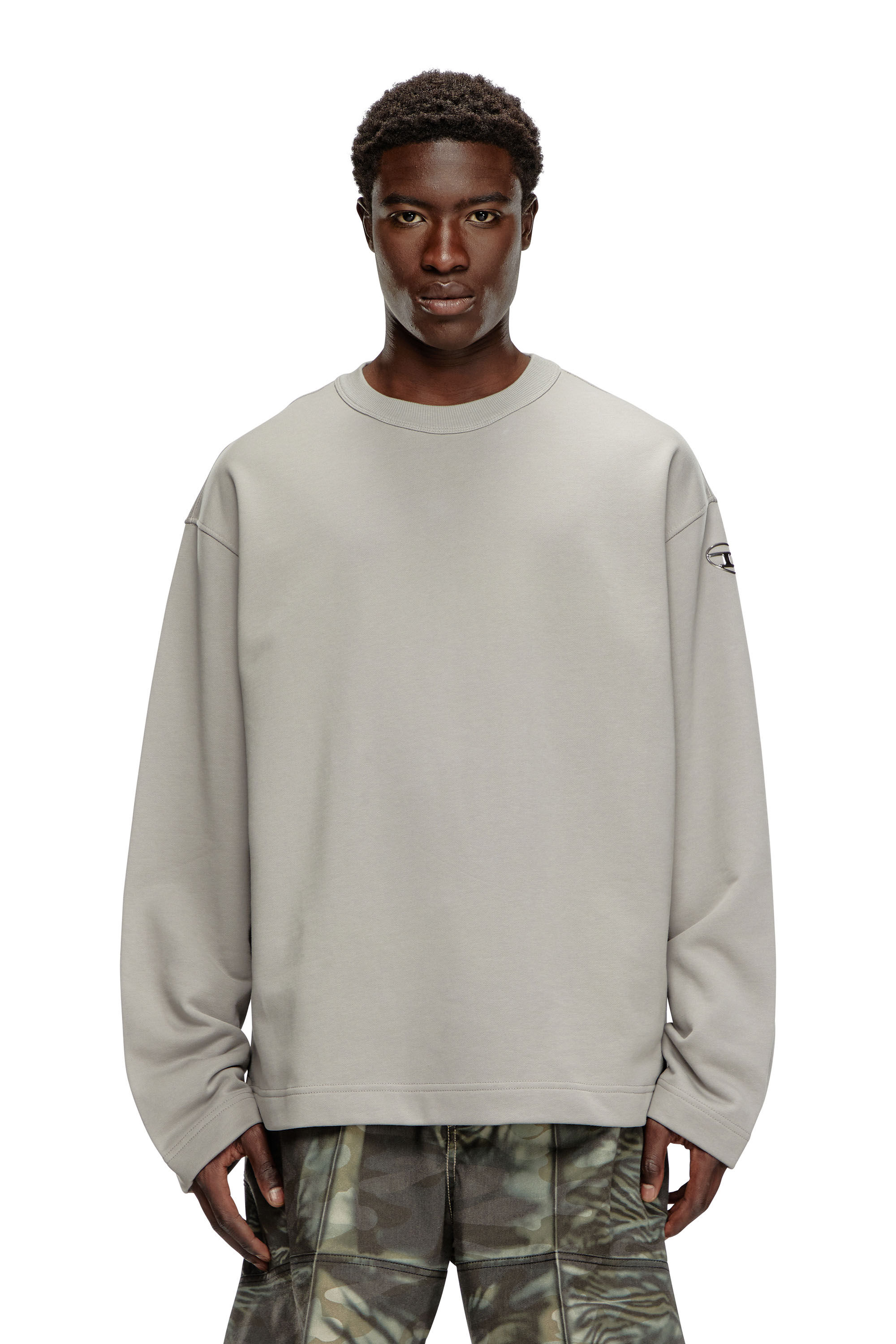 Men s Oversized sweatshirt with metallic logo Grey Diesel