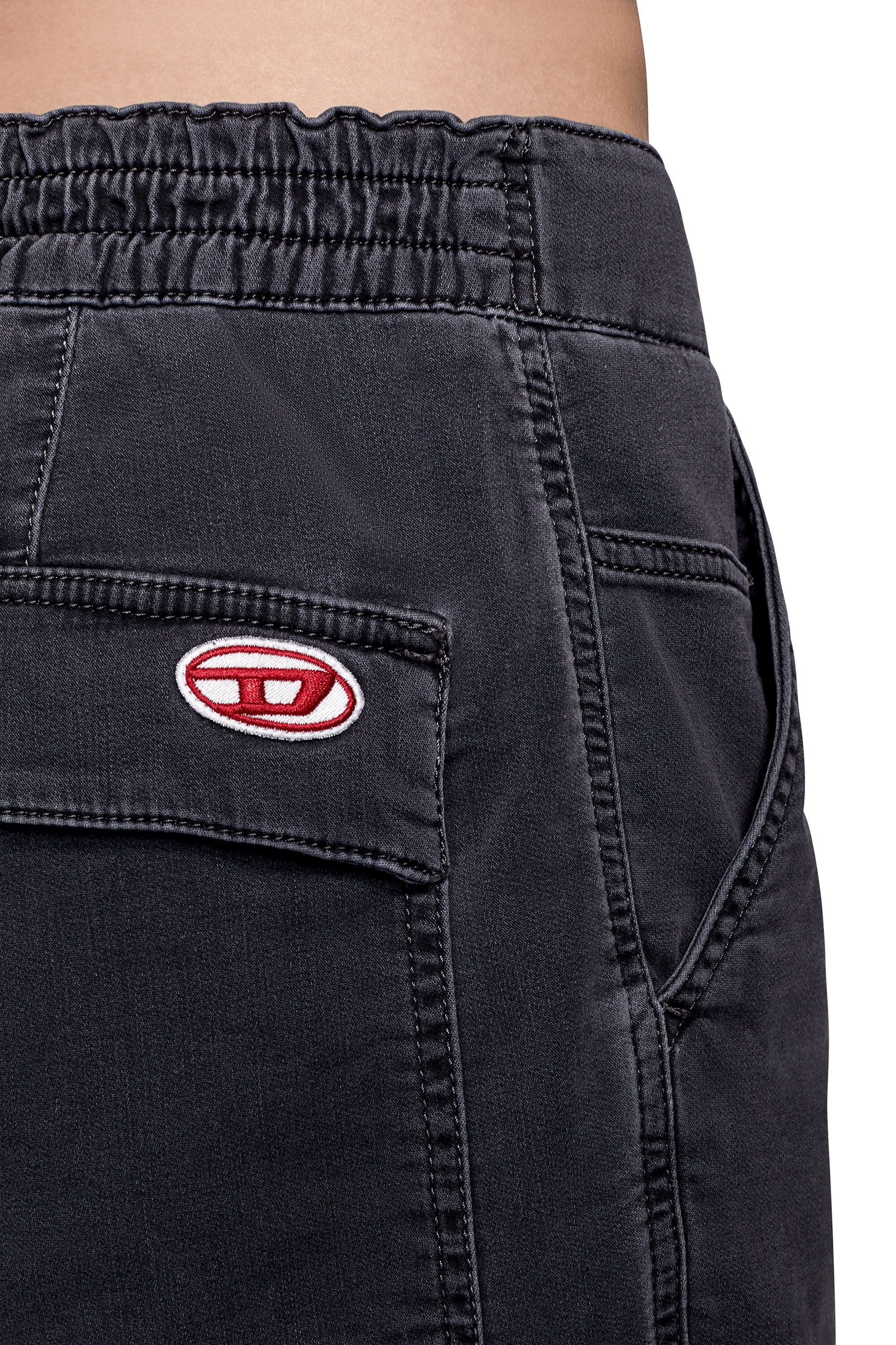 Diesel - D-KROOLEY JOGGJEANS CARGO SHORTS, Man's Cargo shorts in JoggJeans® in Black/Dark grey - 6
