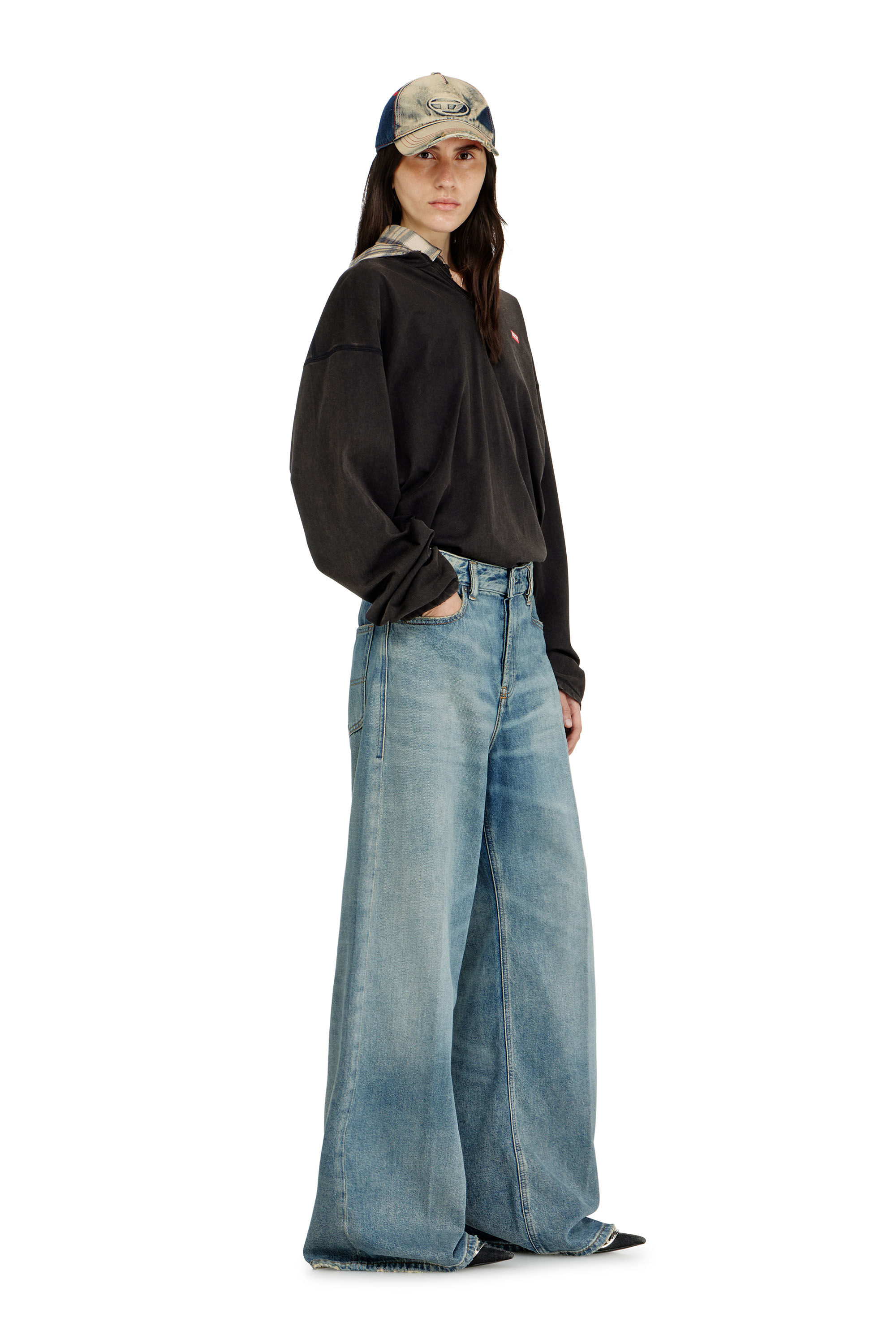 Diesel - Woman's Relaxed Jeans 1996 D-Sire 0BEBL, Medium blue - 2