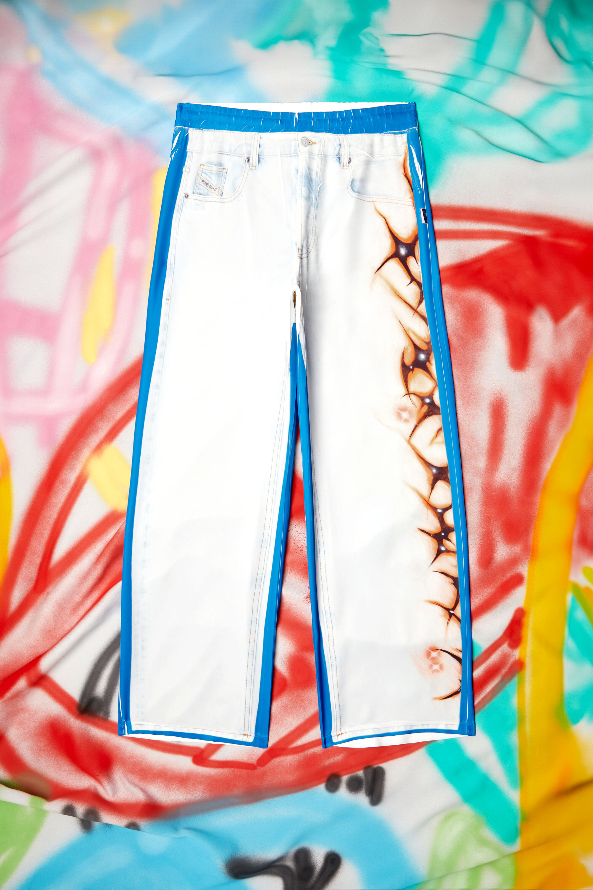 Diesel - P-AFTER-GRAFFITI-JAP, Unisex's Relaxed pant with graffiti print in Blue/White - 2
