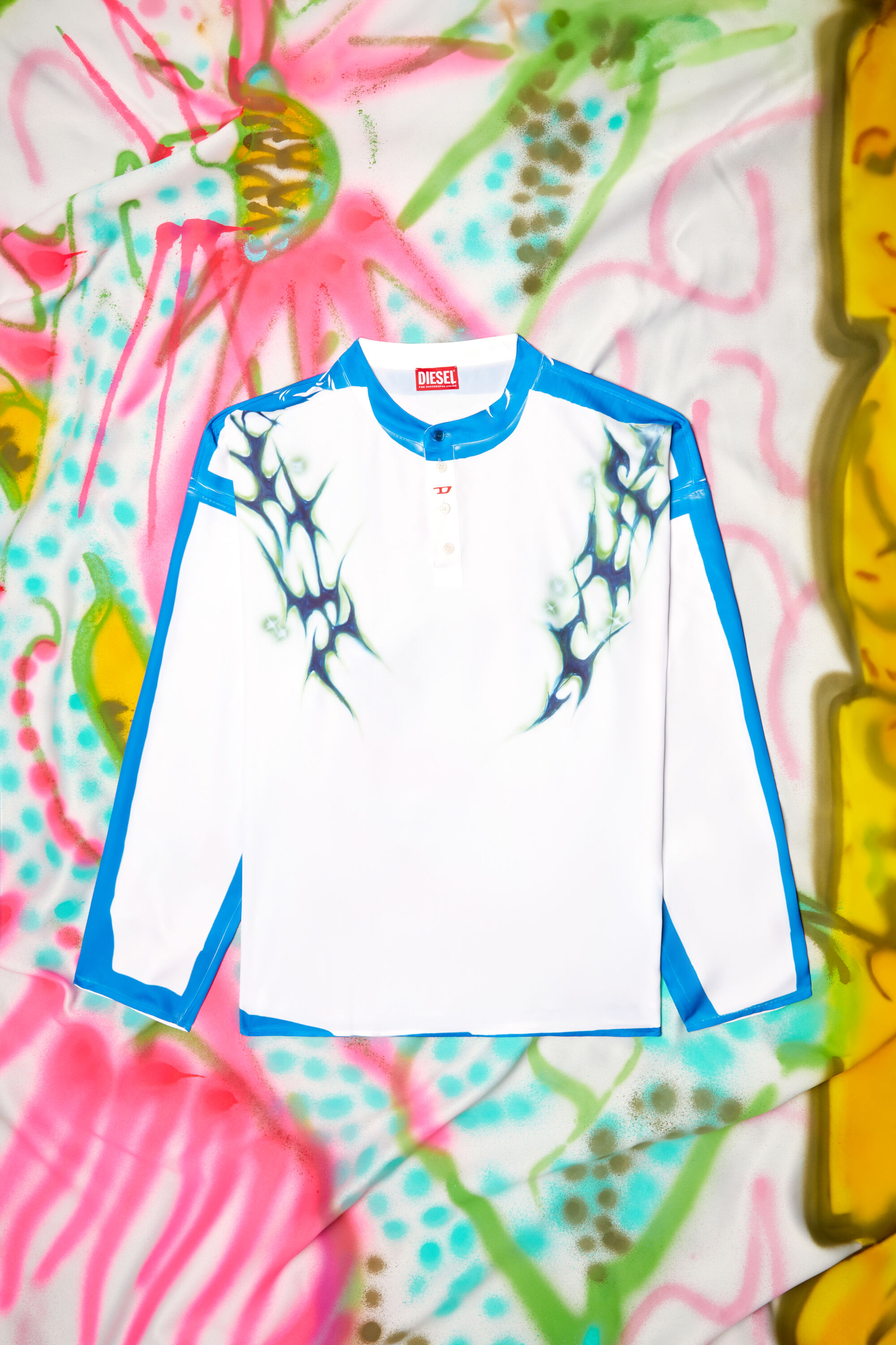 Diesel - T-OLAVI-A-SER-GRAFFITI-JAP, Unisex's Long-sleeve T-shirt with graffiti print in Blue/White - 2