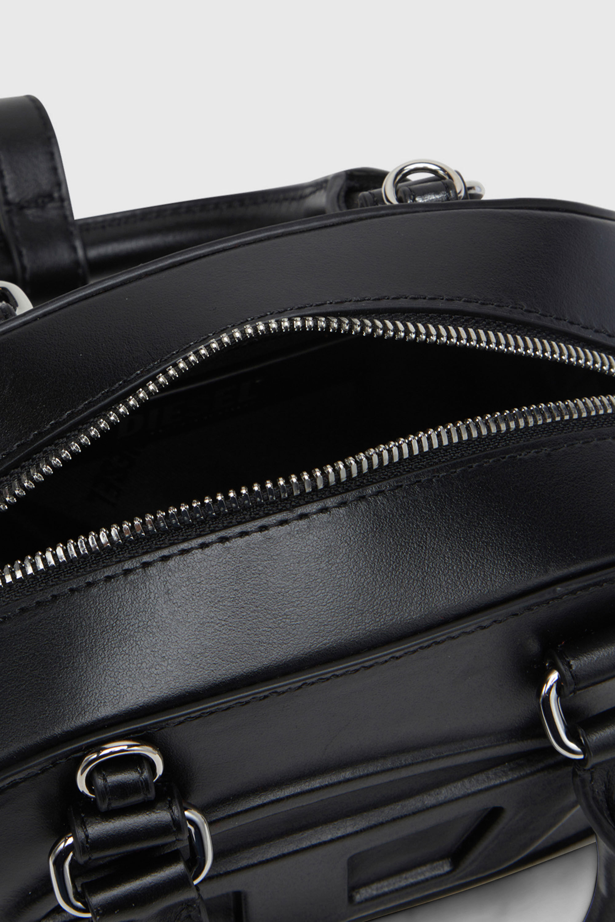 Diesel - 1DR DOME CROSSBODY, Woman's 1DR Dome-Leather Small bowling bag in Black - 5