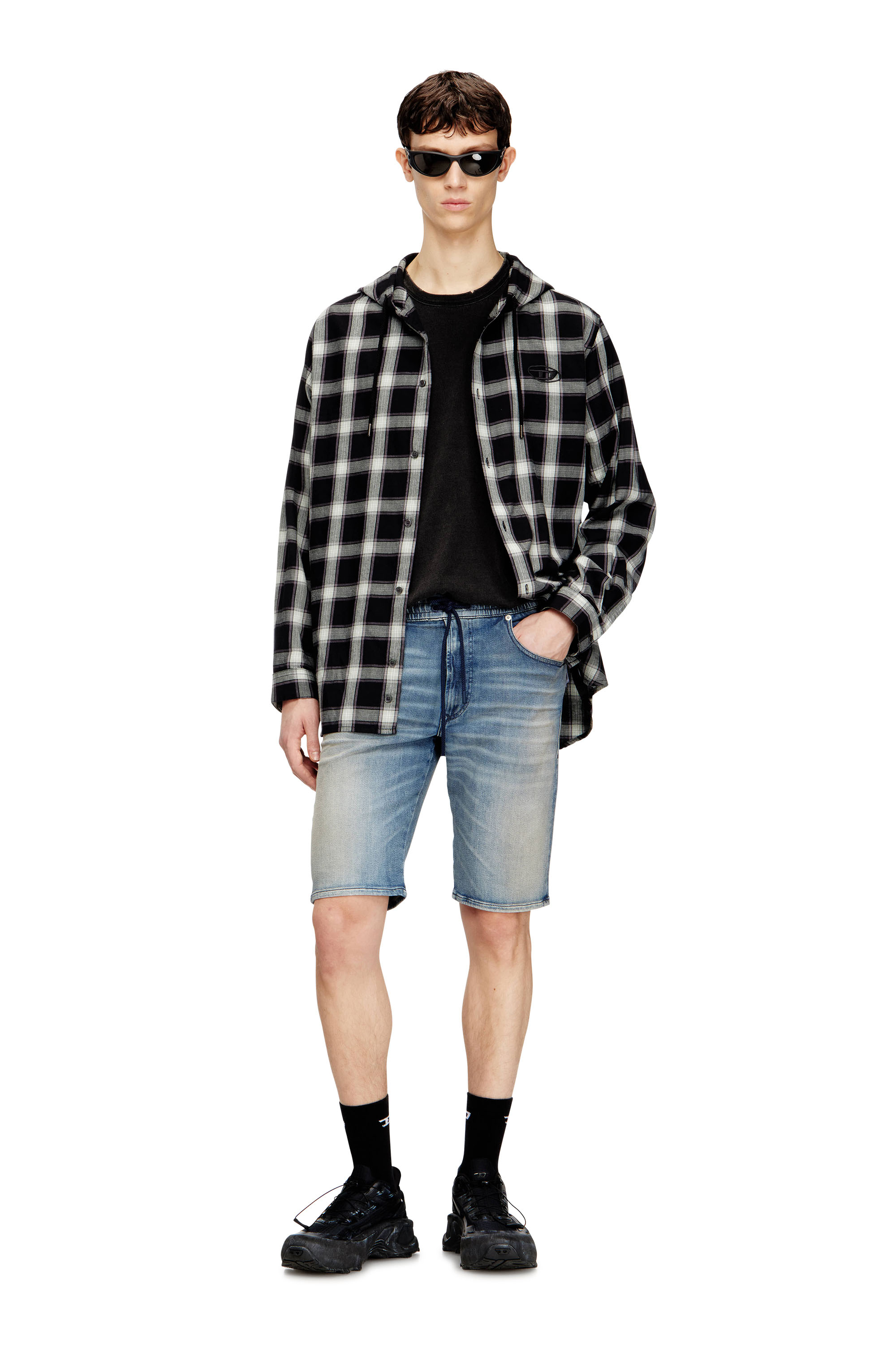 Diesel - 2033 D-KROOLEY-SHORT JOGG, Man's Slim-fit shorts in clean JoggJeans in Light Blue - 2