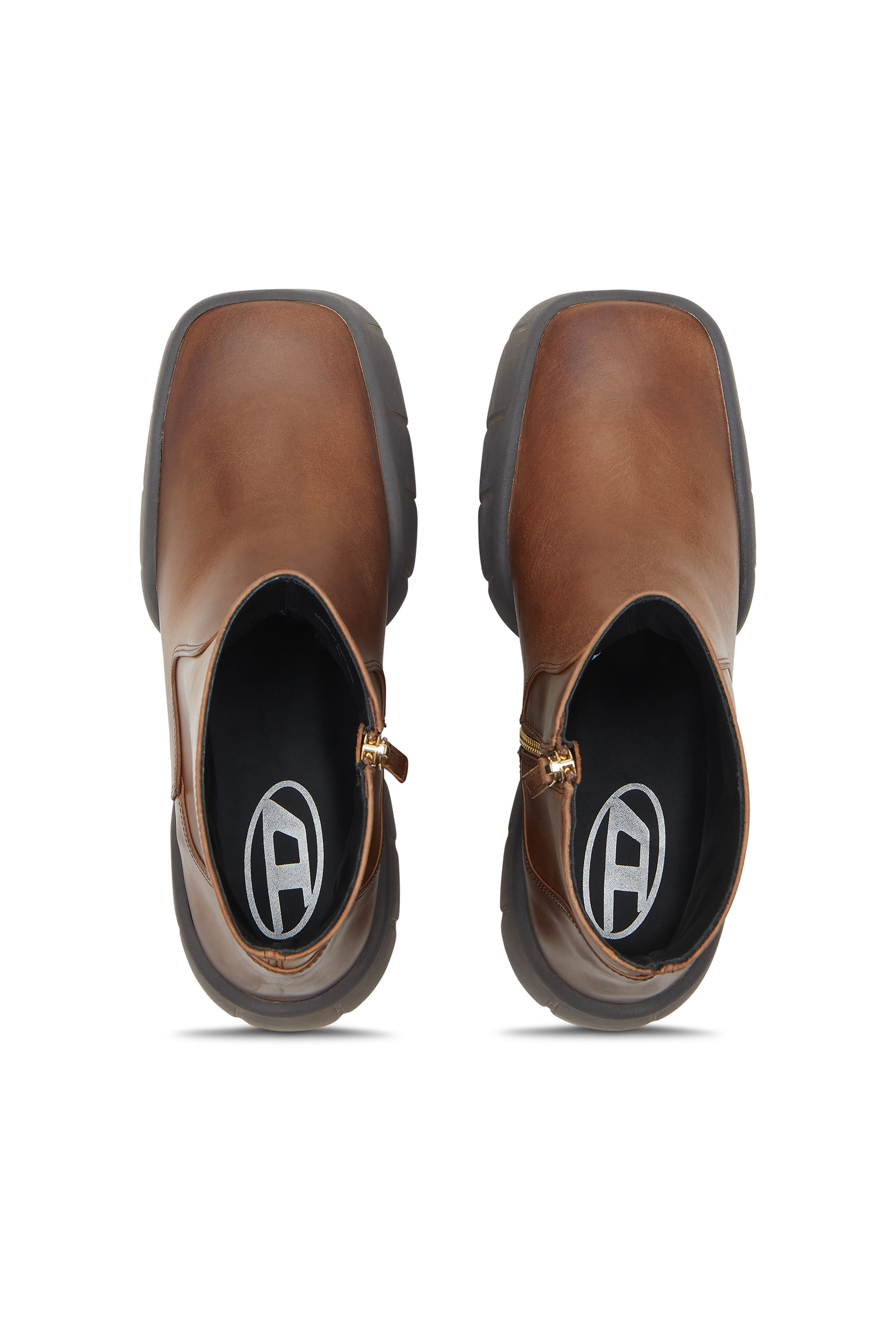 Diesel - D-TEX BT, Man's D-Tex-Oiled leather ankle boots with split sole in Brown - 4