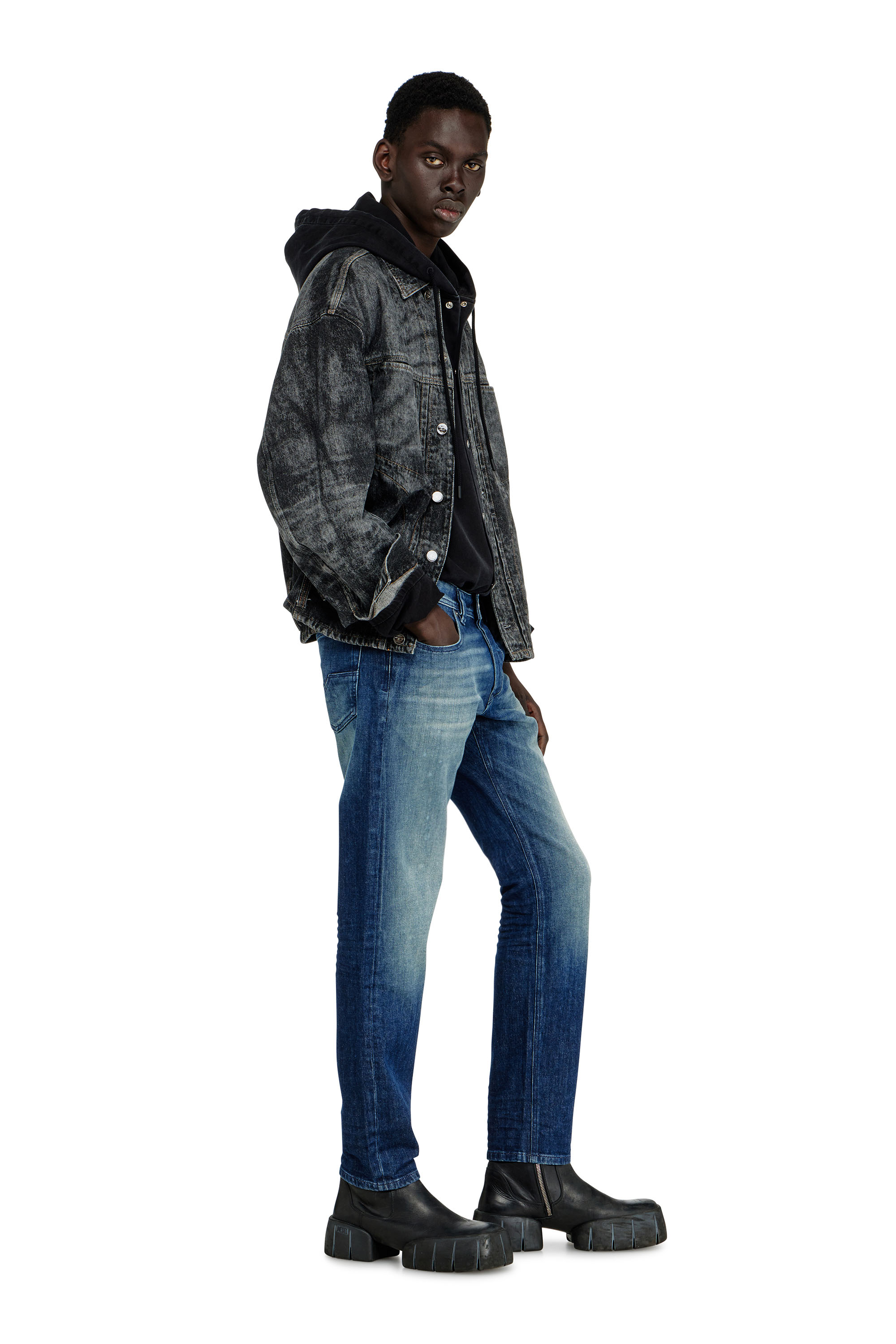 Diesel - Man's Regular Jeans 1986 Larkee-Beex 0KBBR, Dark Blue - 4