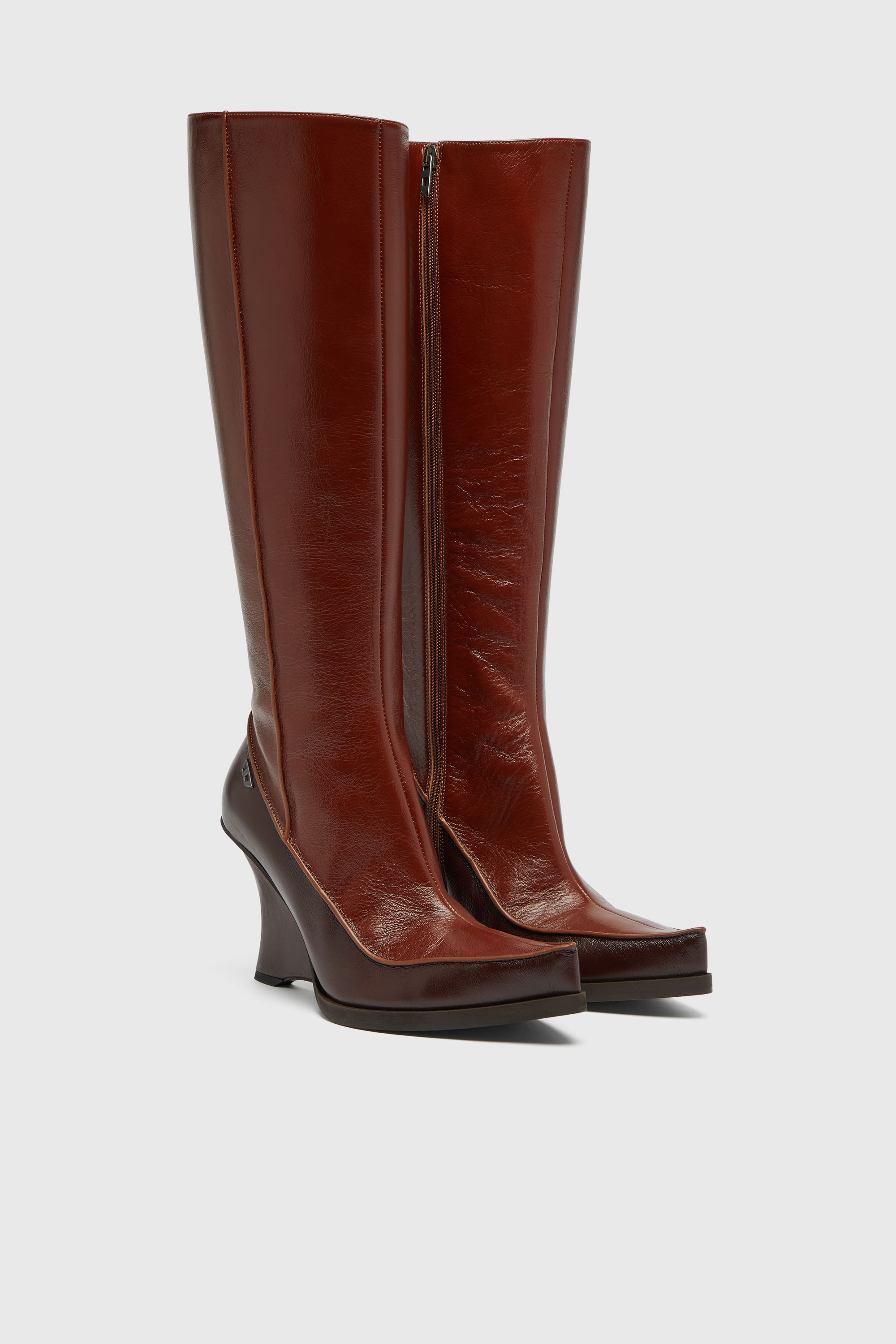 Diesel - D-LUCETTE-90-KB W, Woman's D-Lucette-Knee-high boots in leather in null - 2