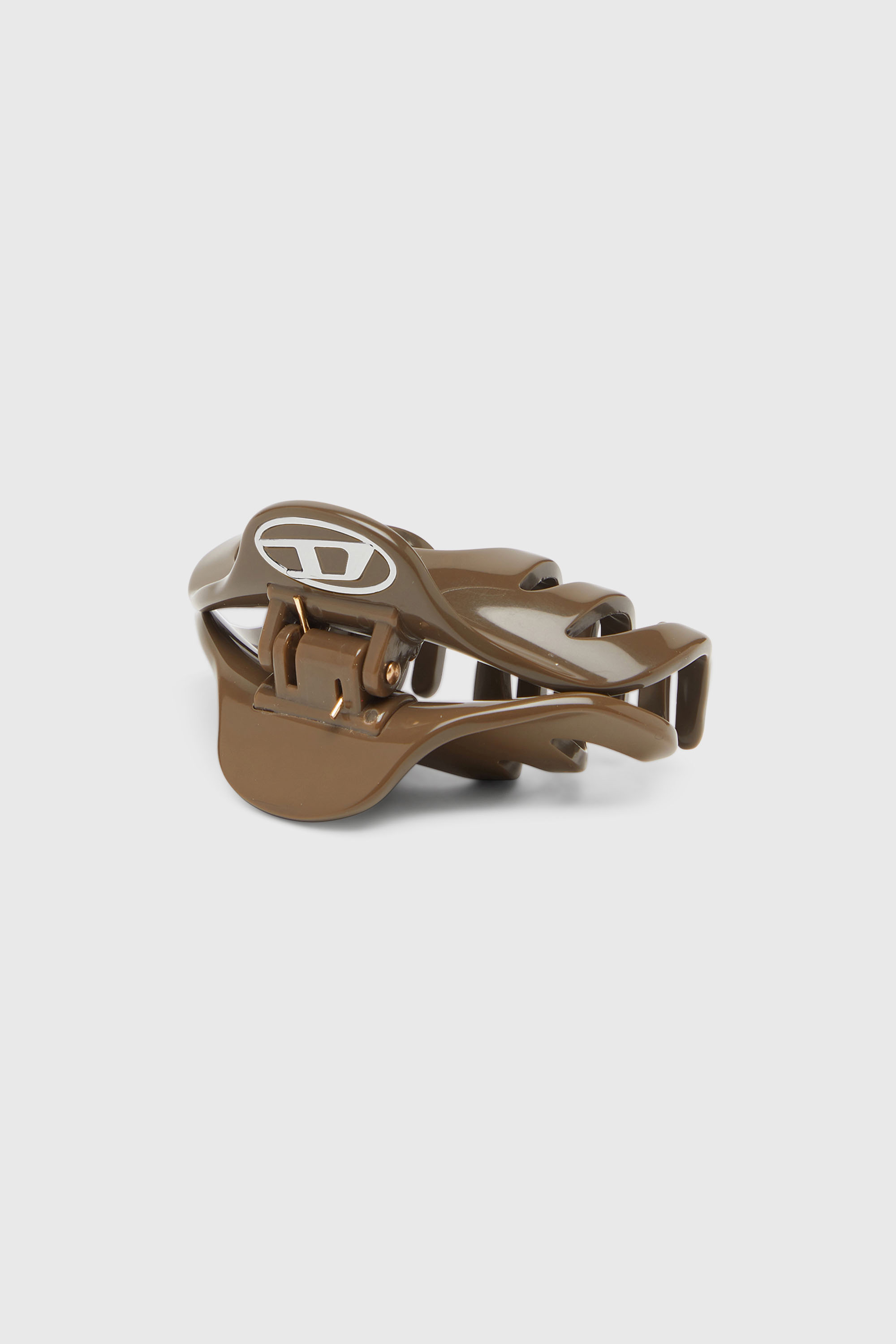 Resin hair clip with Oval D logo