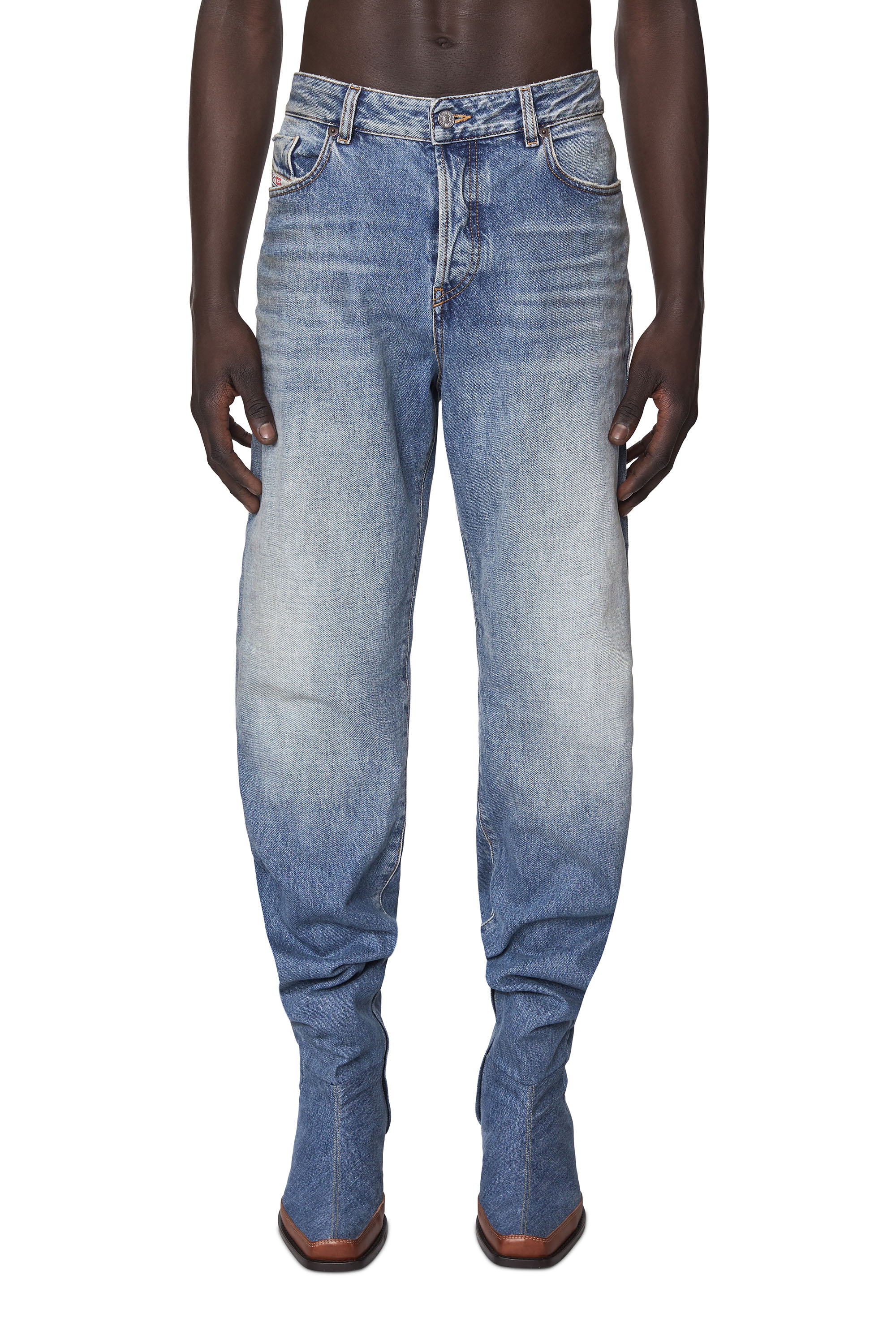 1955 007A7 Straight Jeans, Light Blue - Jeans