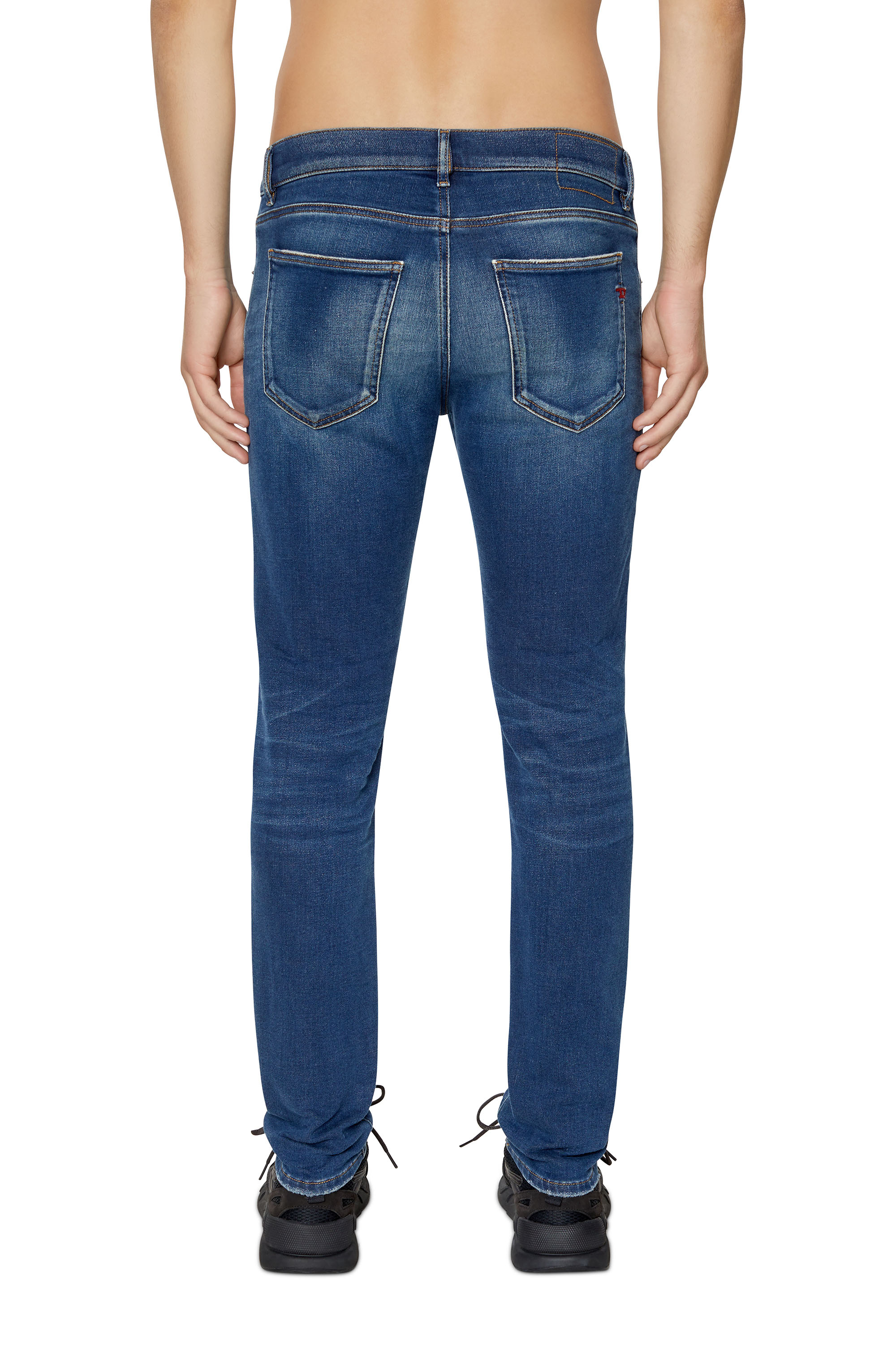 Diesel - D-Strukt JoggJeans® 068AZ Slim, Medium blue - Image 2