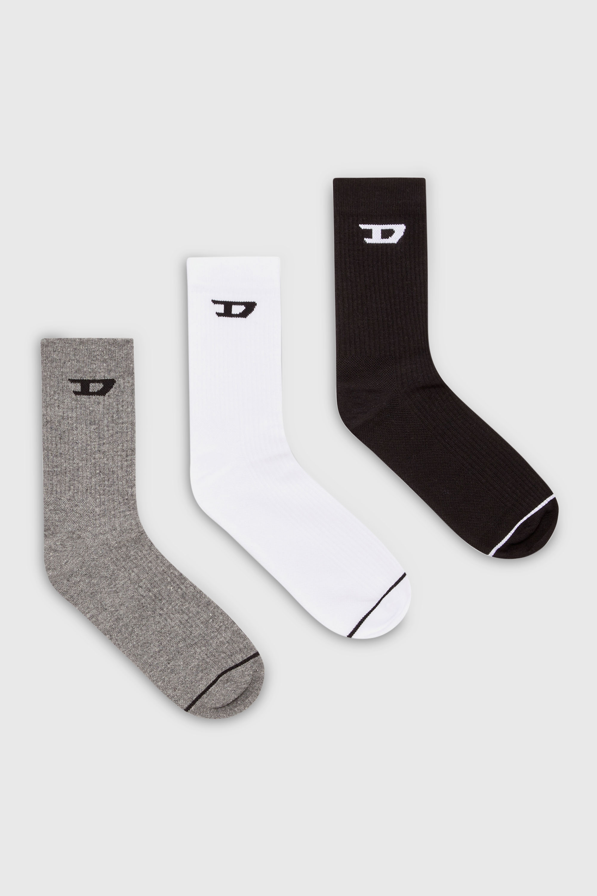 Three-pack ribbed socks with D logo