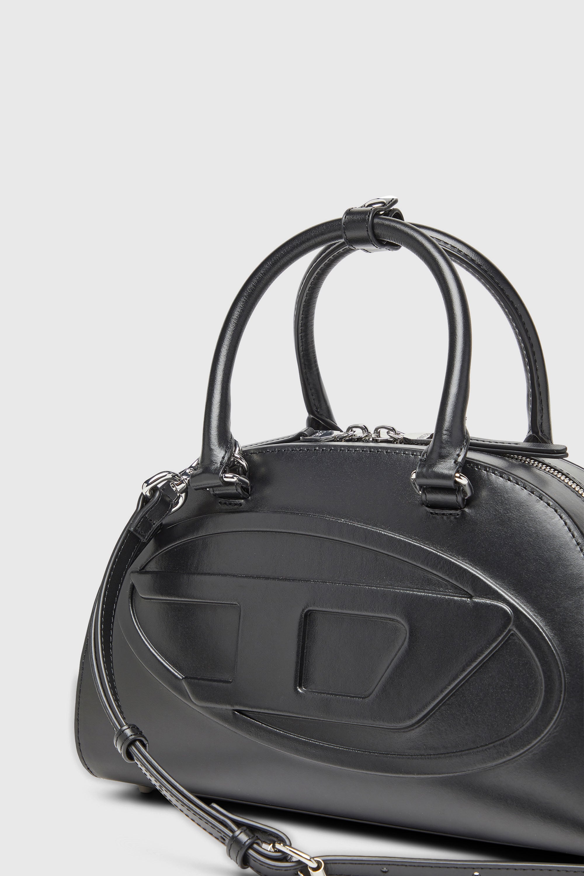 Diesel - 1DR DOME TOP HANDLE, Woman's 1DR Dome-Leather bowling bag in Black - 6