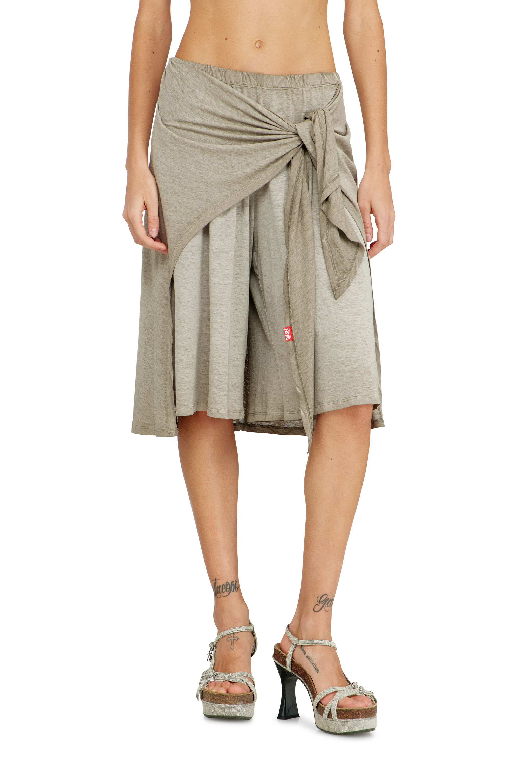 Diesel - P-RALYA, Woman's Hemp-cotton bermuda shorts with wrap detail in null - 2