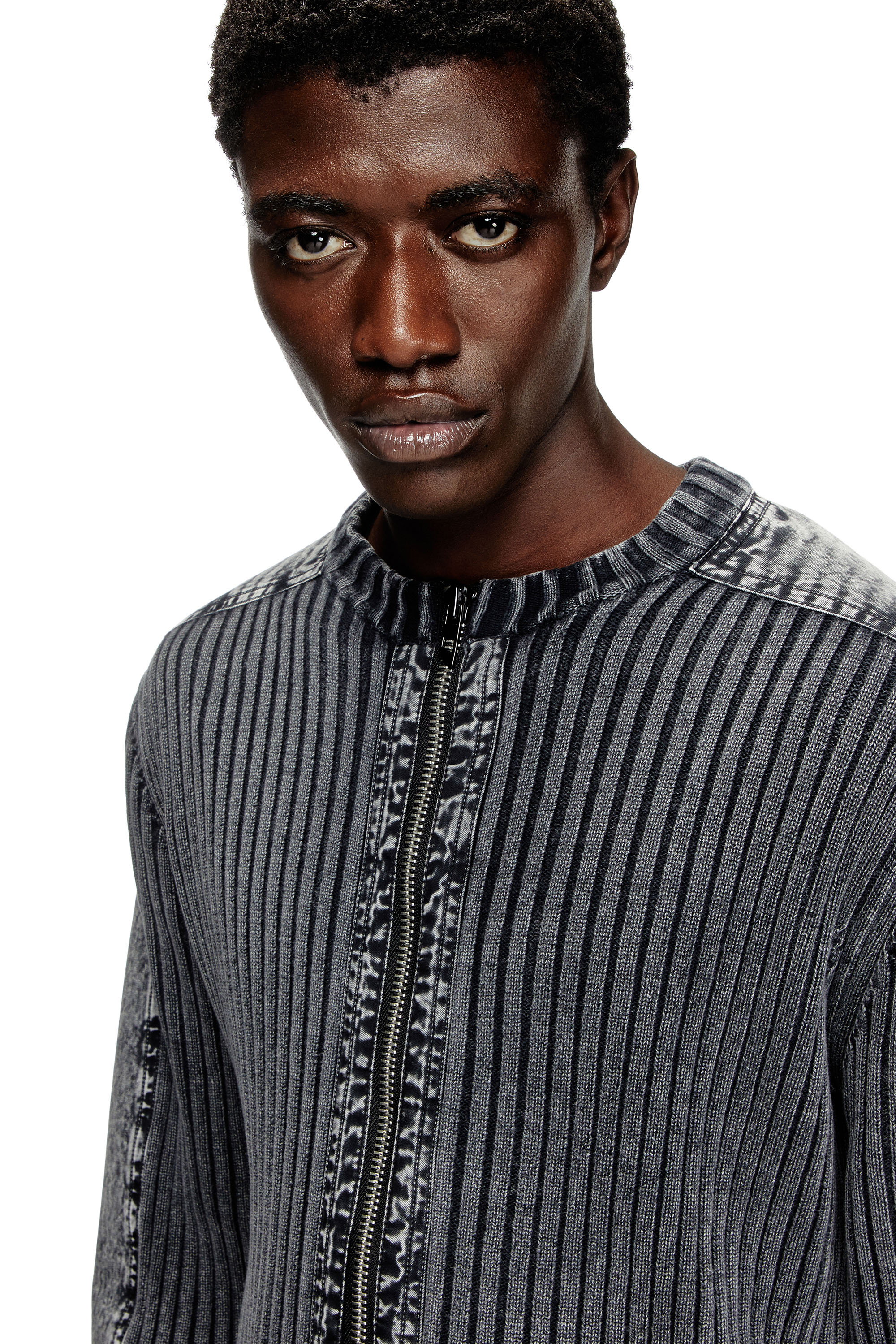A17464_0QMAN_900_A.jpg