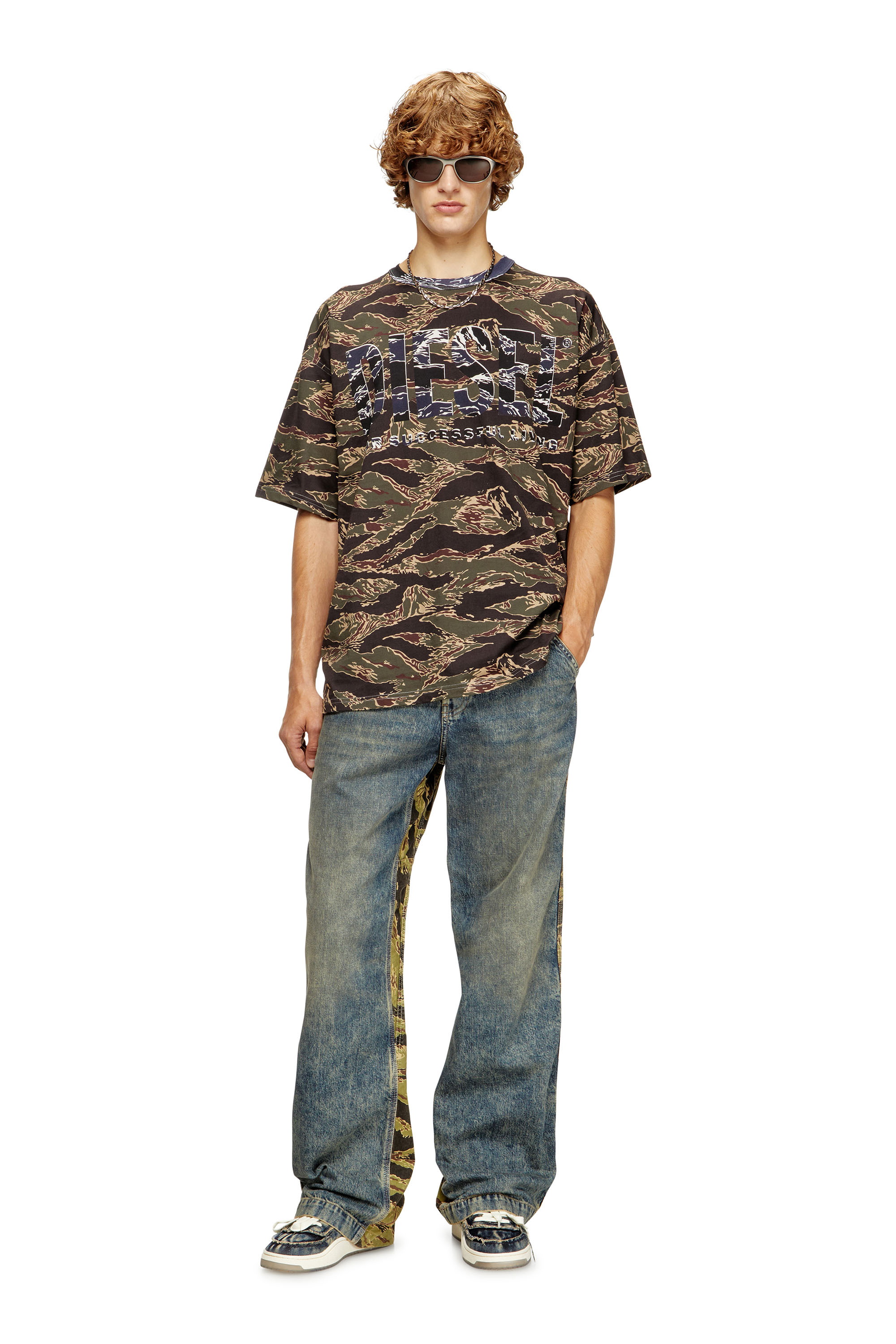 Diesel - T-BOXT-T22, Man's Camo T-shirt with camo logo in Military Green - 1