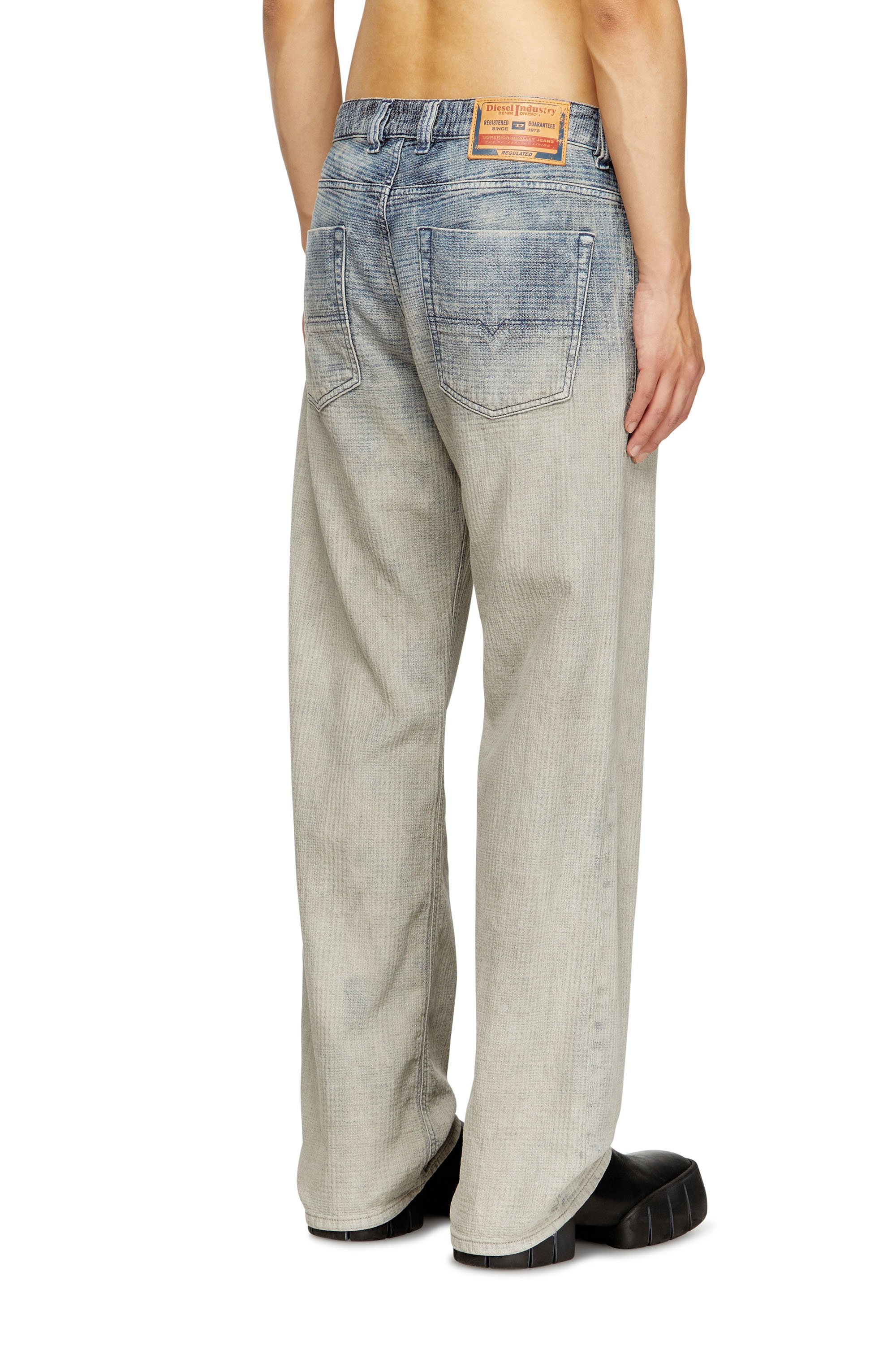 Diesel - Man's Relaxed Jeans 1980 D-Eeper 09N93, Medium blue - 4