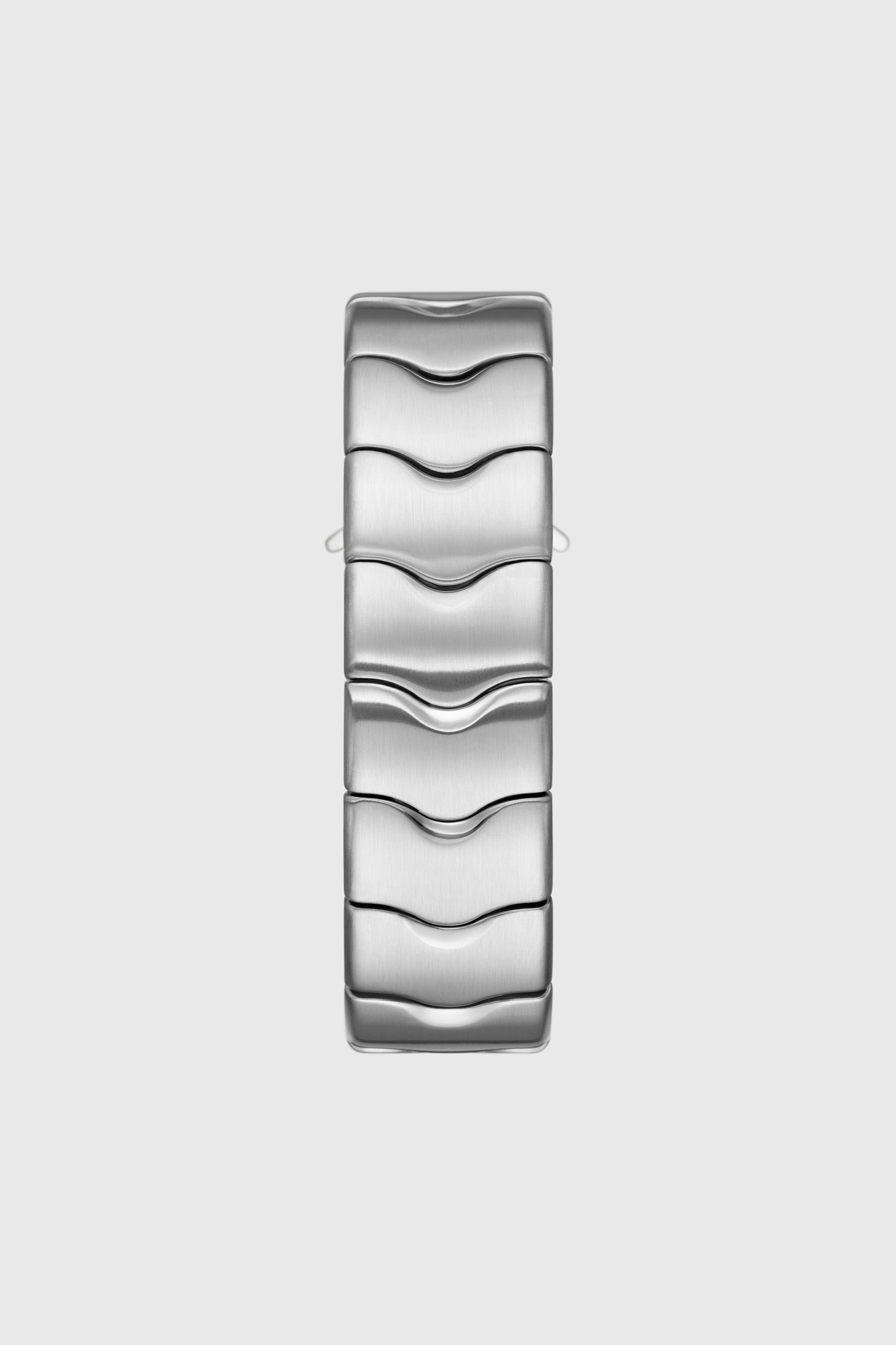 Diesel - DZ2222, Unisex's Diesel Closer Three-Hand Stainless Steel Watch in Silver - 2